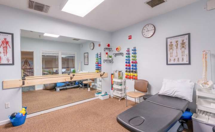 exercise-room-with-weights