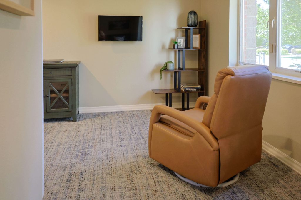 Mercer Commons - Living Room - Generations LLC