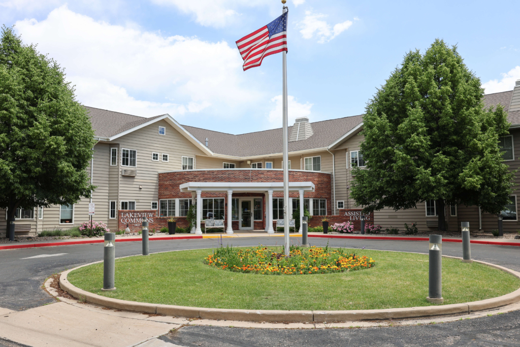 Lakeview Commons - exterior - Generations LLC
