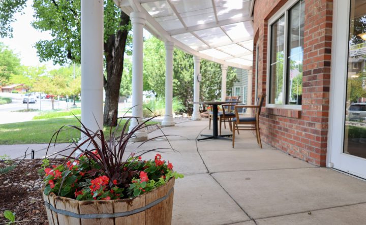 Lakeview Commons - front porch - Generations LLC