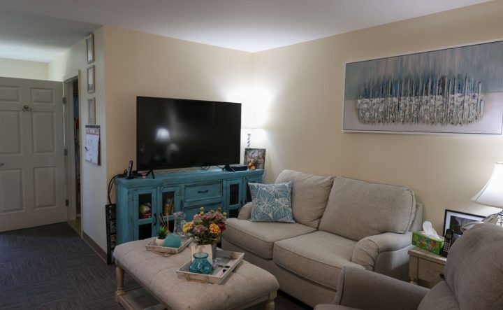 Lakeview Commons - living room - Generations LLC